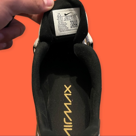 NIKE SHOES (air max 270) - Picture 6 of 7